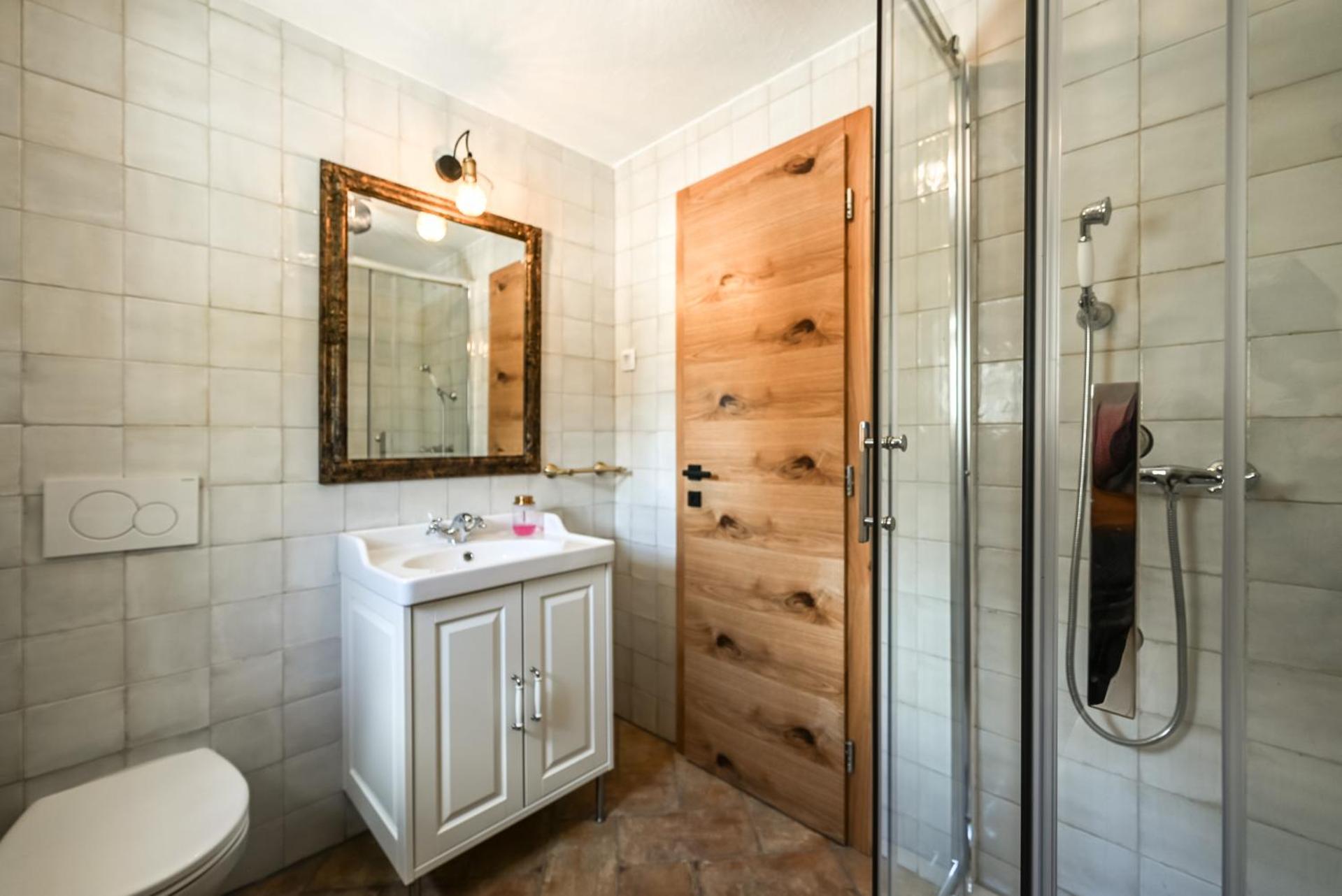 Medanni - Boutique House In Nature With Pool Izola Ngoại thất bức ảnh