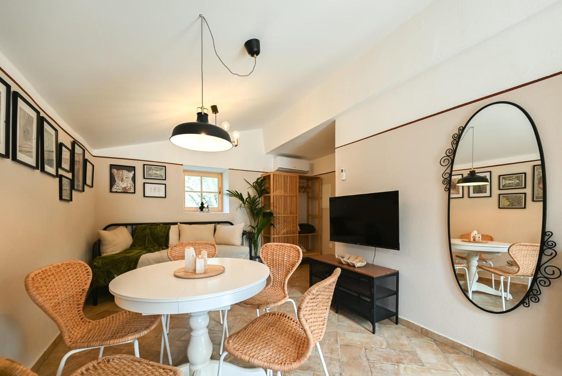 Medanni - Boutique House In Nature With Pool Izola Ngoại thất bức ảnh