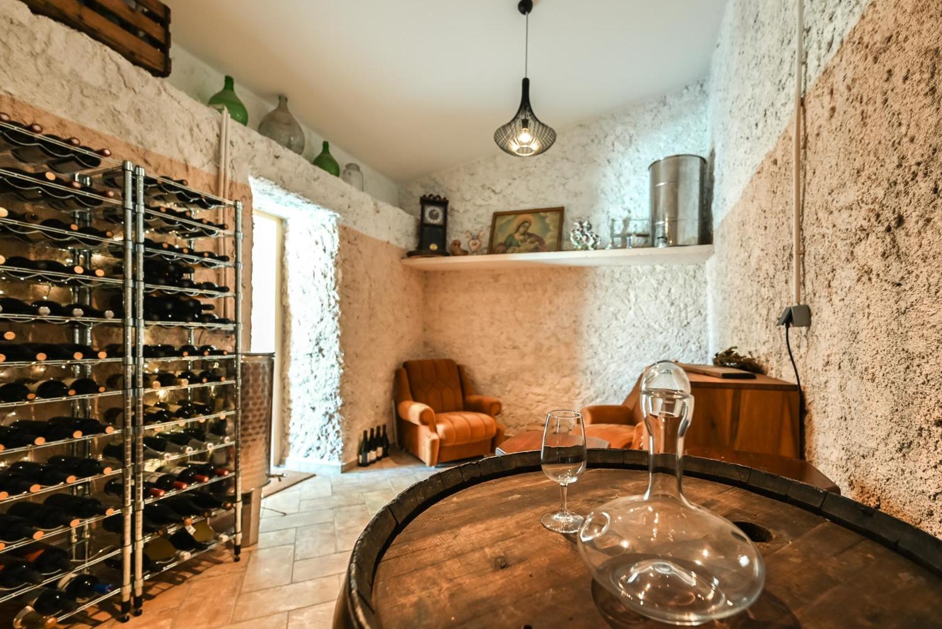 Medanni - Boutique House In Nature With Pool Izola Ngoại thất bức ảnh