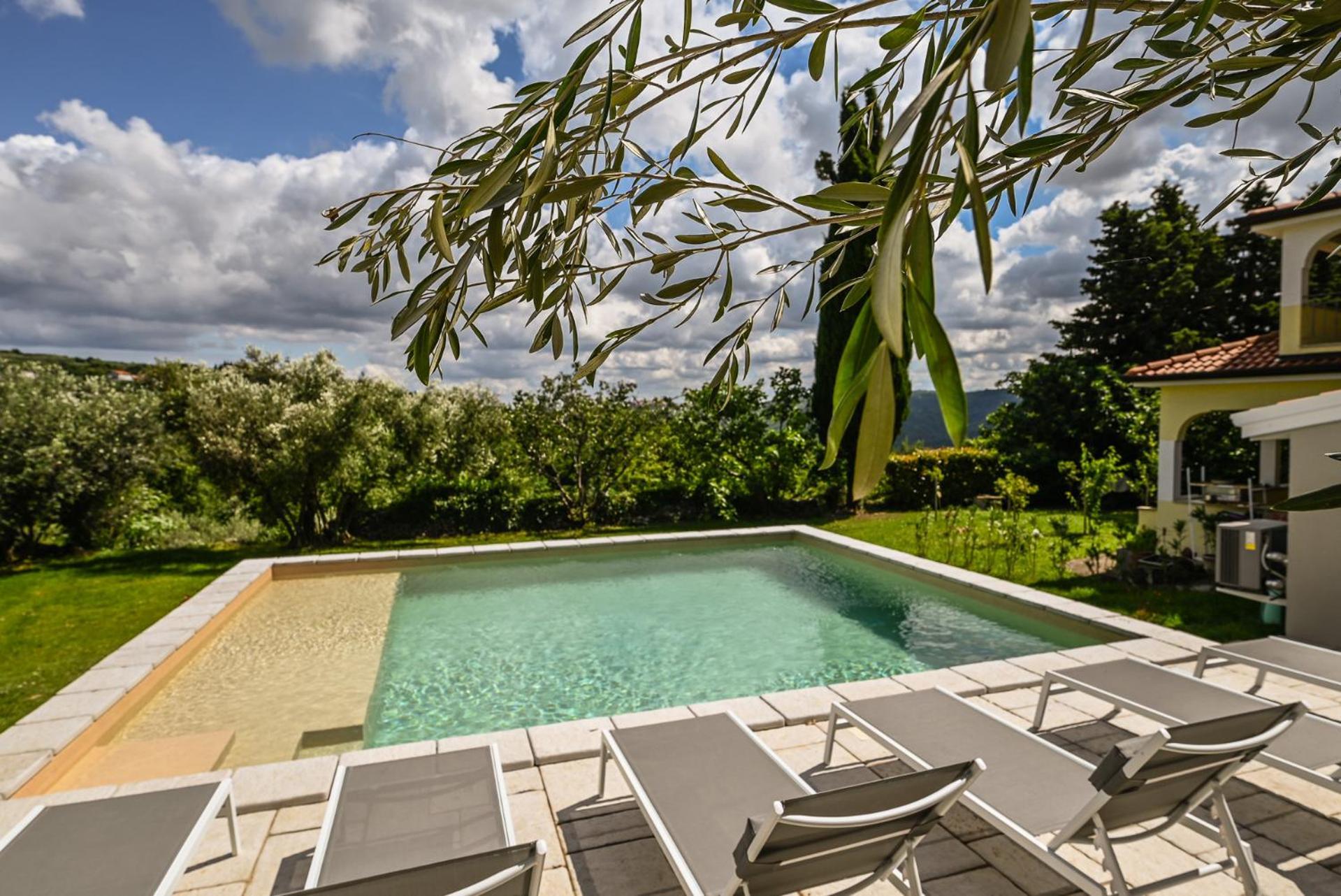 Medanni - Boutique House In Nature With Pool Izola Ngoại thất bức ảnh